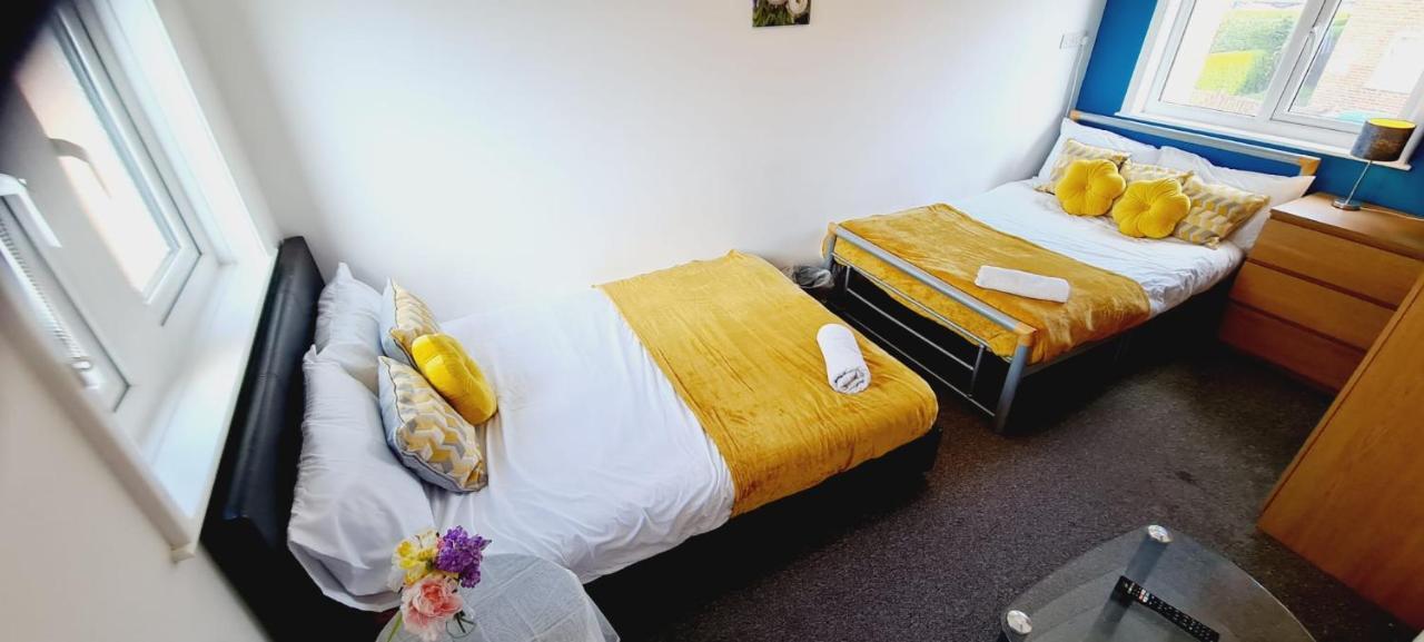 Browning House Bedrooms I Long Or Short Stay I Special Rate Available Derby Exterior foto